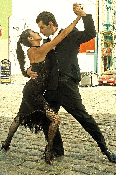 Street tango in La Boca, Buenos Aires, Argentina